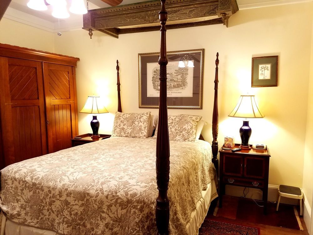 Lion'S Inn Bed And Breakfast New Orleans Exterior photo